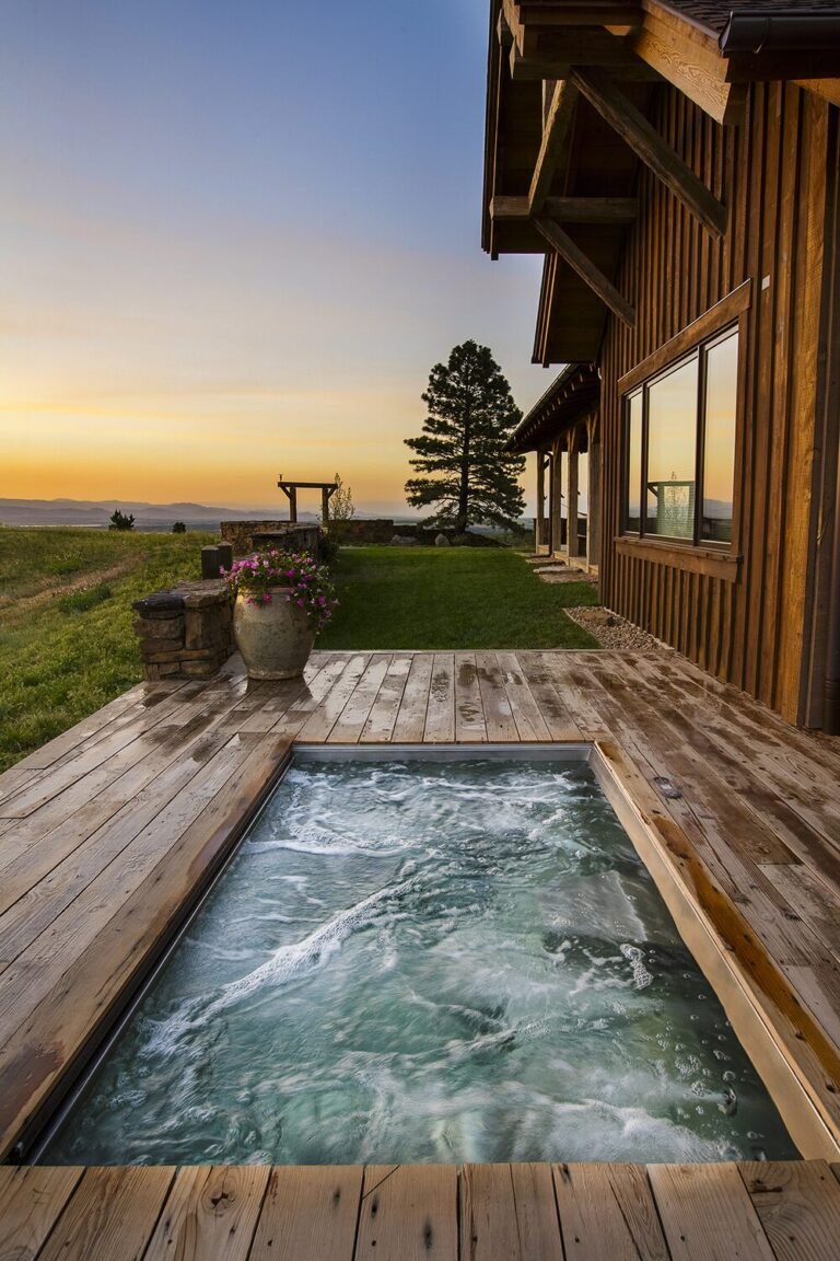 Outdoor Jacuzzi